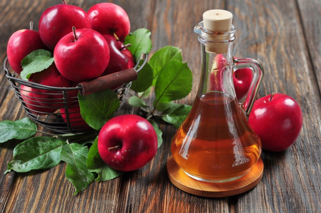 静脈瘤の効果的な治療のためのリンゴ酢